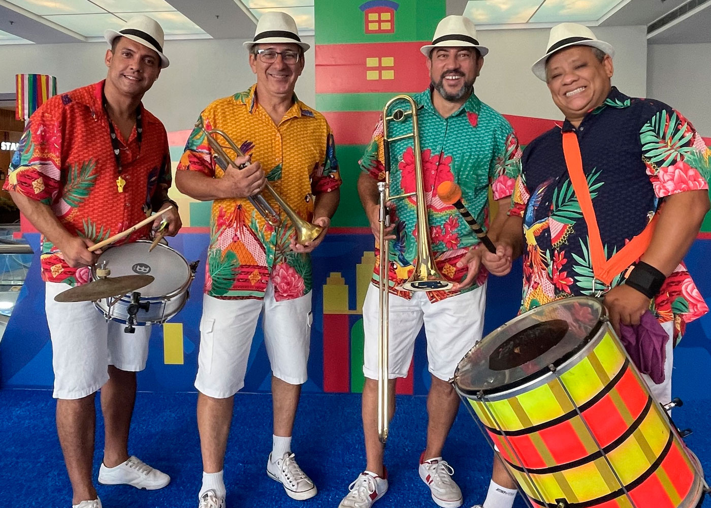 Banda de carnaval para eventos e blocos de rua.
