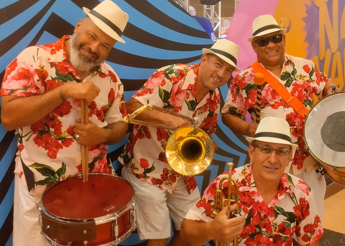 Banda de carnaval para eventos e blocos de rua.